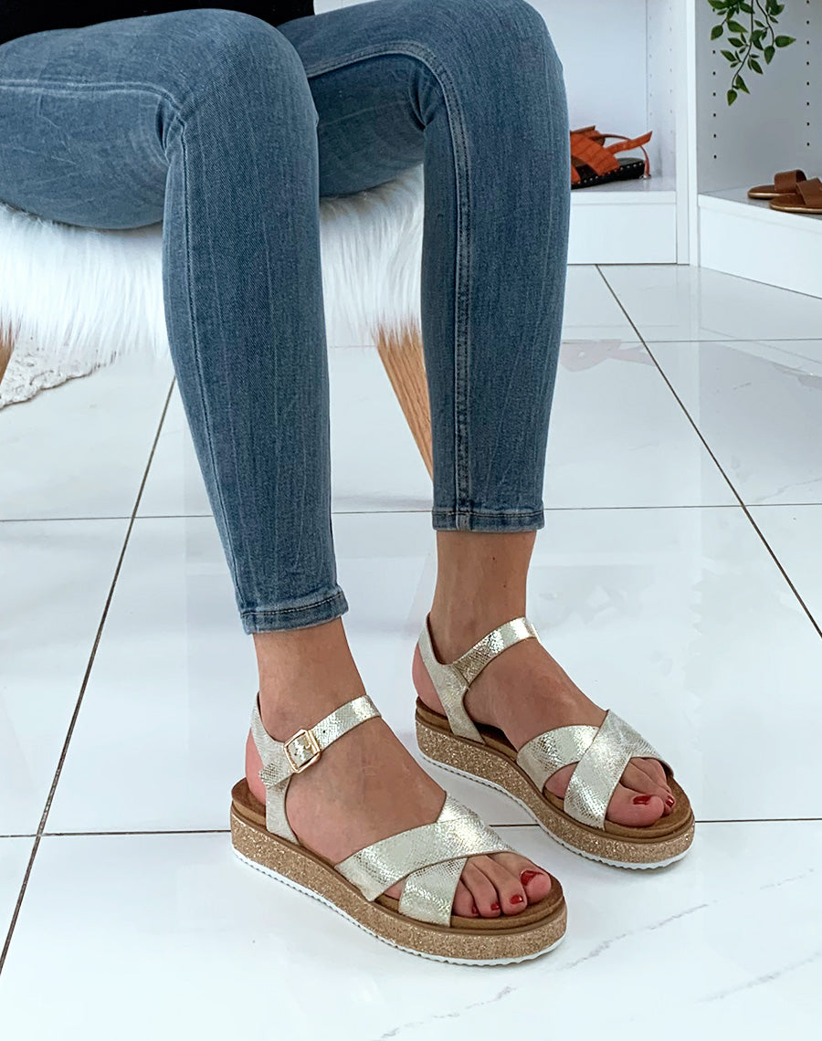 Nu-pieds dorées peau de serpent