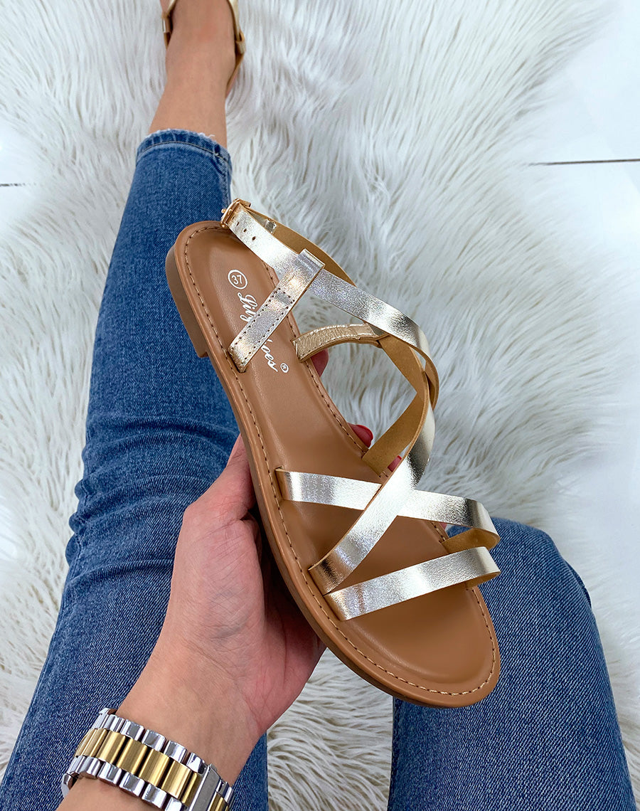 Nu-pieds dorés à multiples brides fines