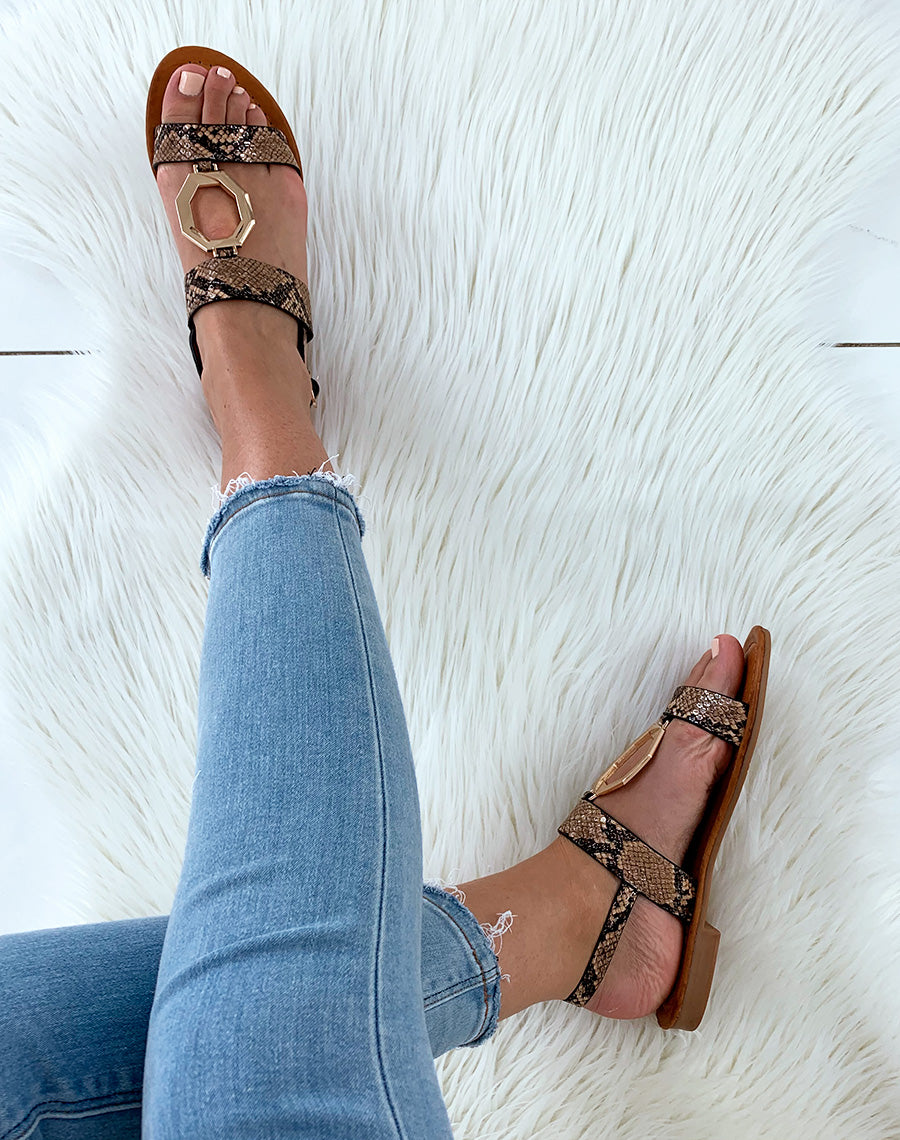 Nu-pieds effet python camel