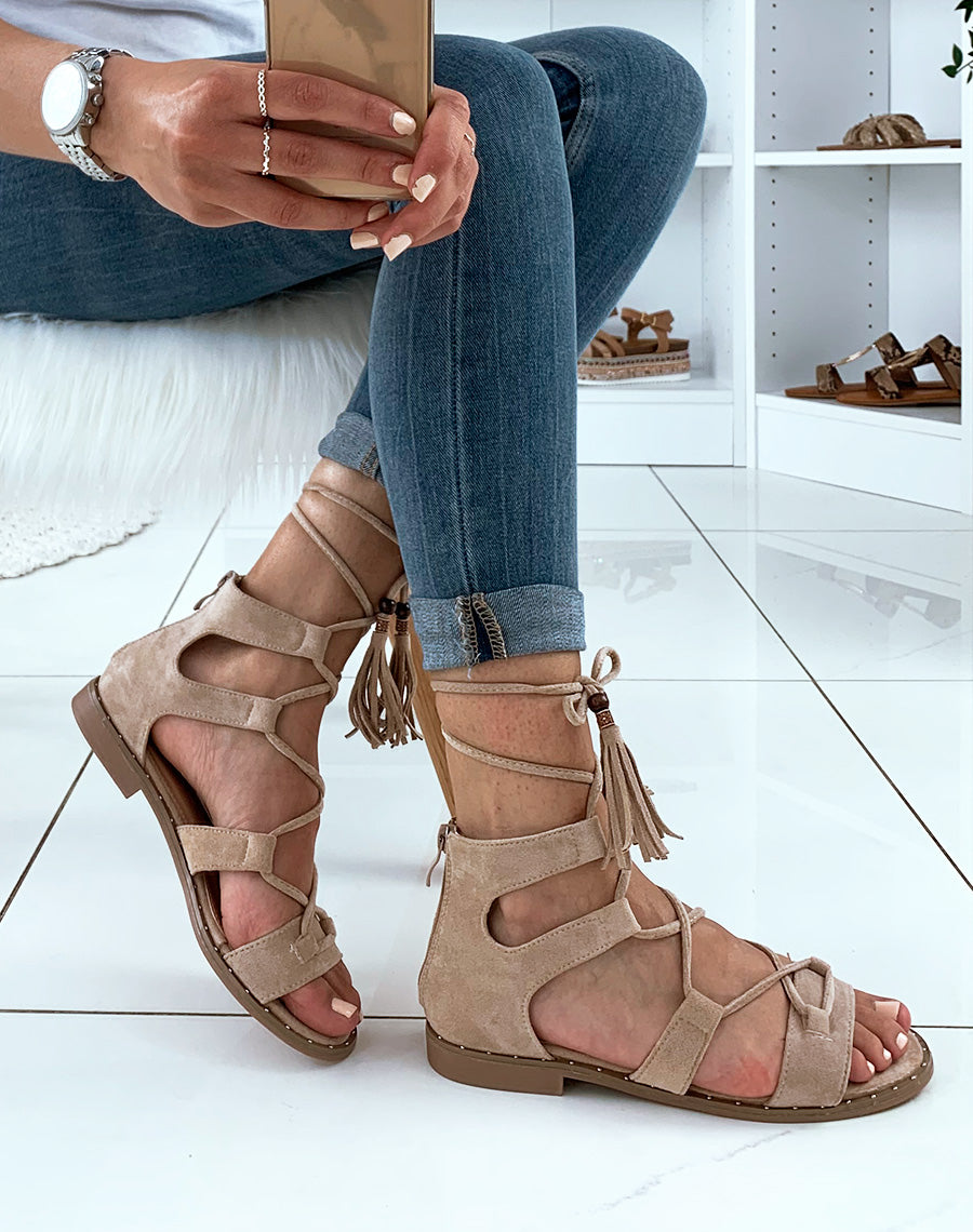 Nu-pieds en suédine beiges à multibrides entrecroisées
