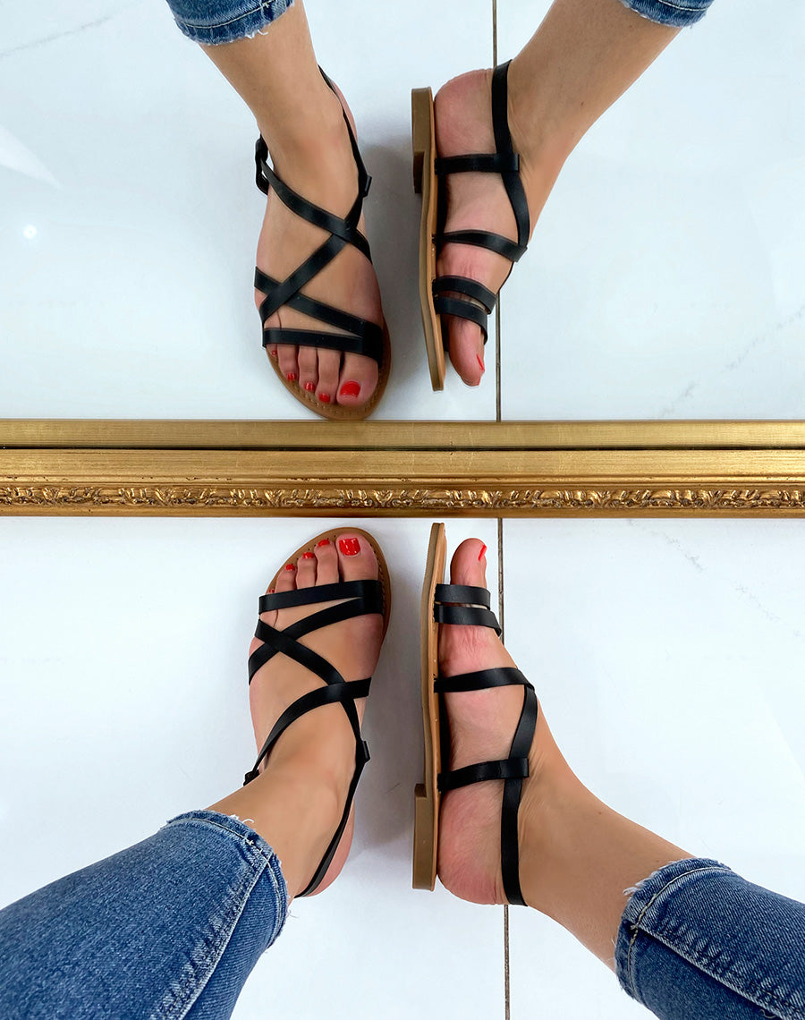 Nu-pieds noirs à multiples brides fines