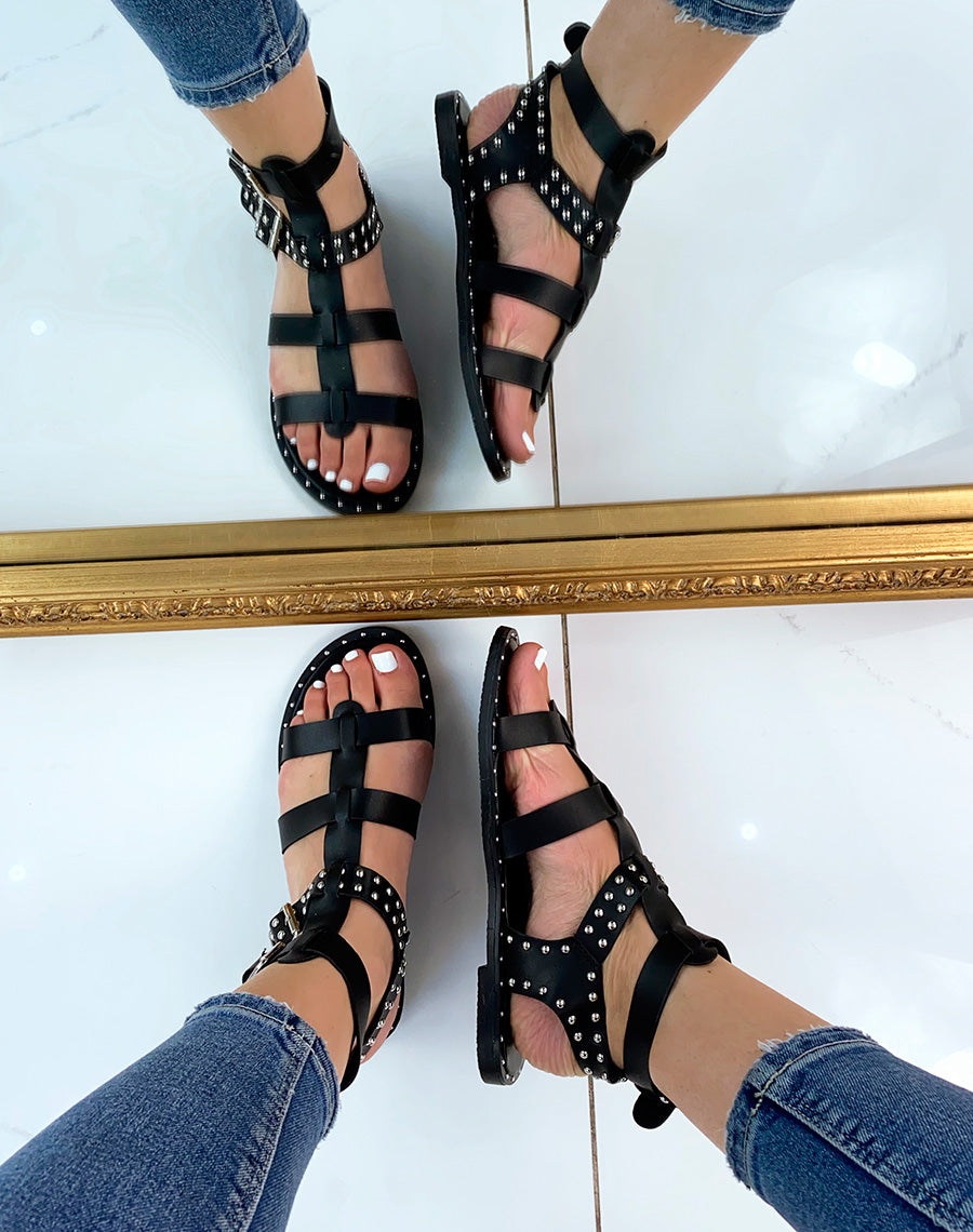 Nu-pieds noirs à multiples lanières