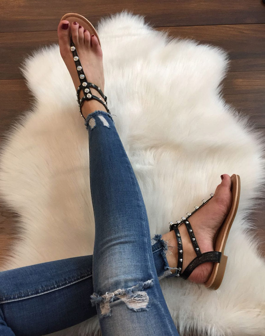 Nu-pieds noirs à perles