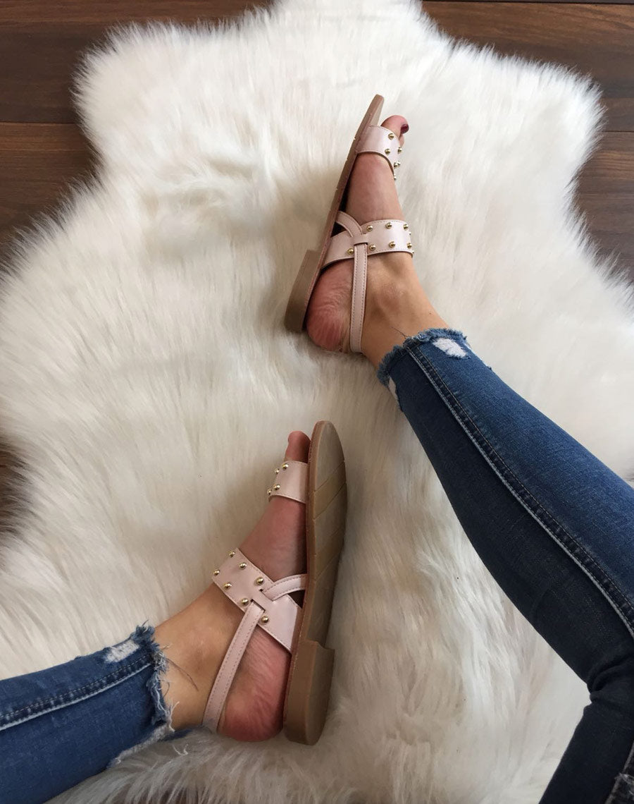 Nu-pieds roses cloutés or