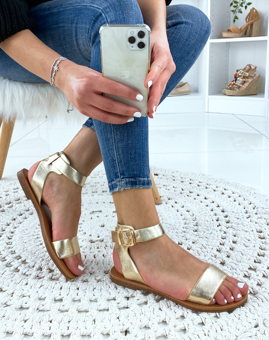 Nu-pieds à sangles épaisses dorées