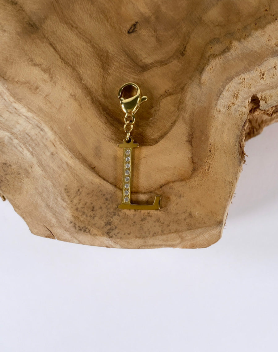 Pendentif L
