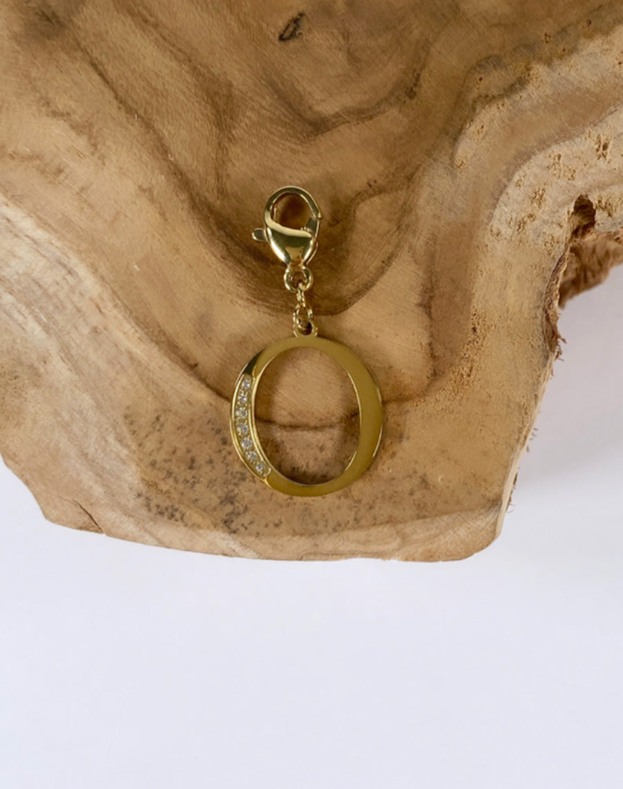 Pendentif O