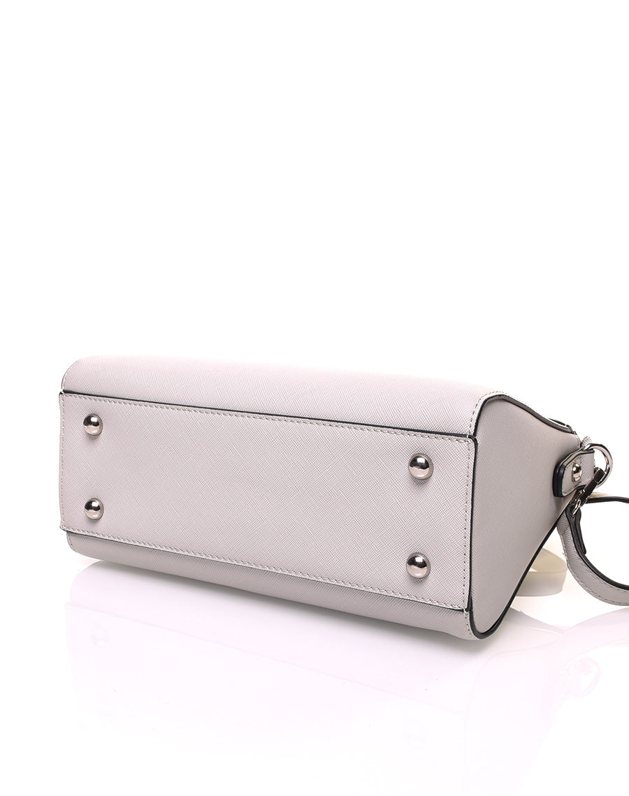 Petit sac bandoulière rectangulaire texturé gris clair