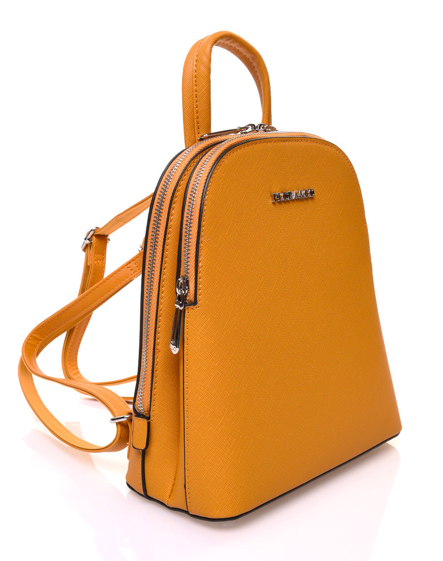 Petit sac à dos moutarde à bretelles fines