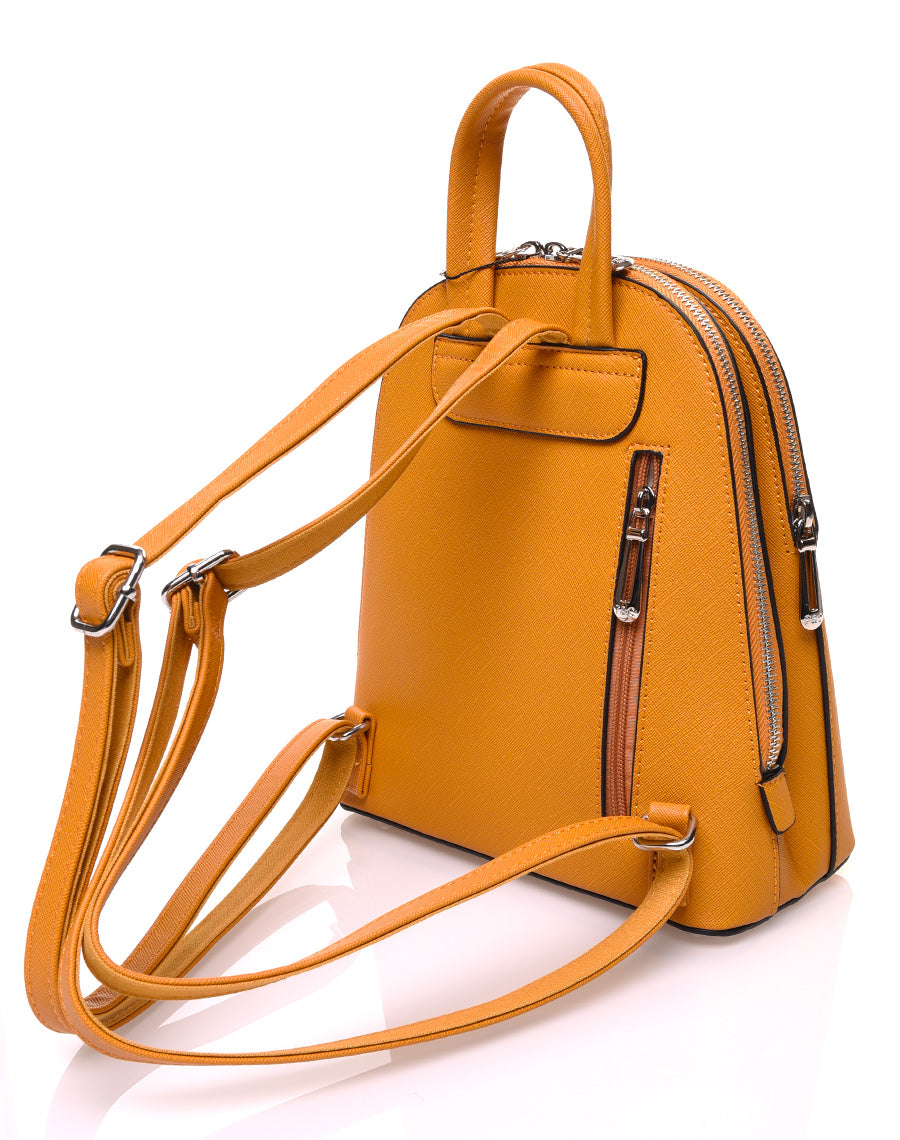 Petit sac à dos moutarde à bretelles fines