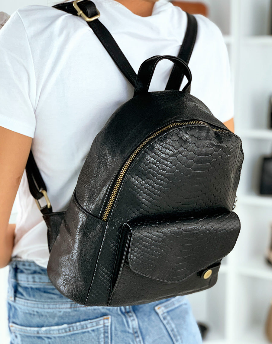 Petit sac à dos noir effet croco