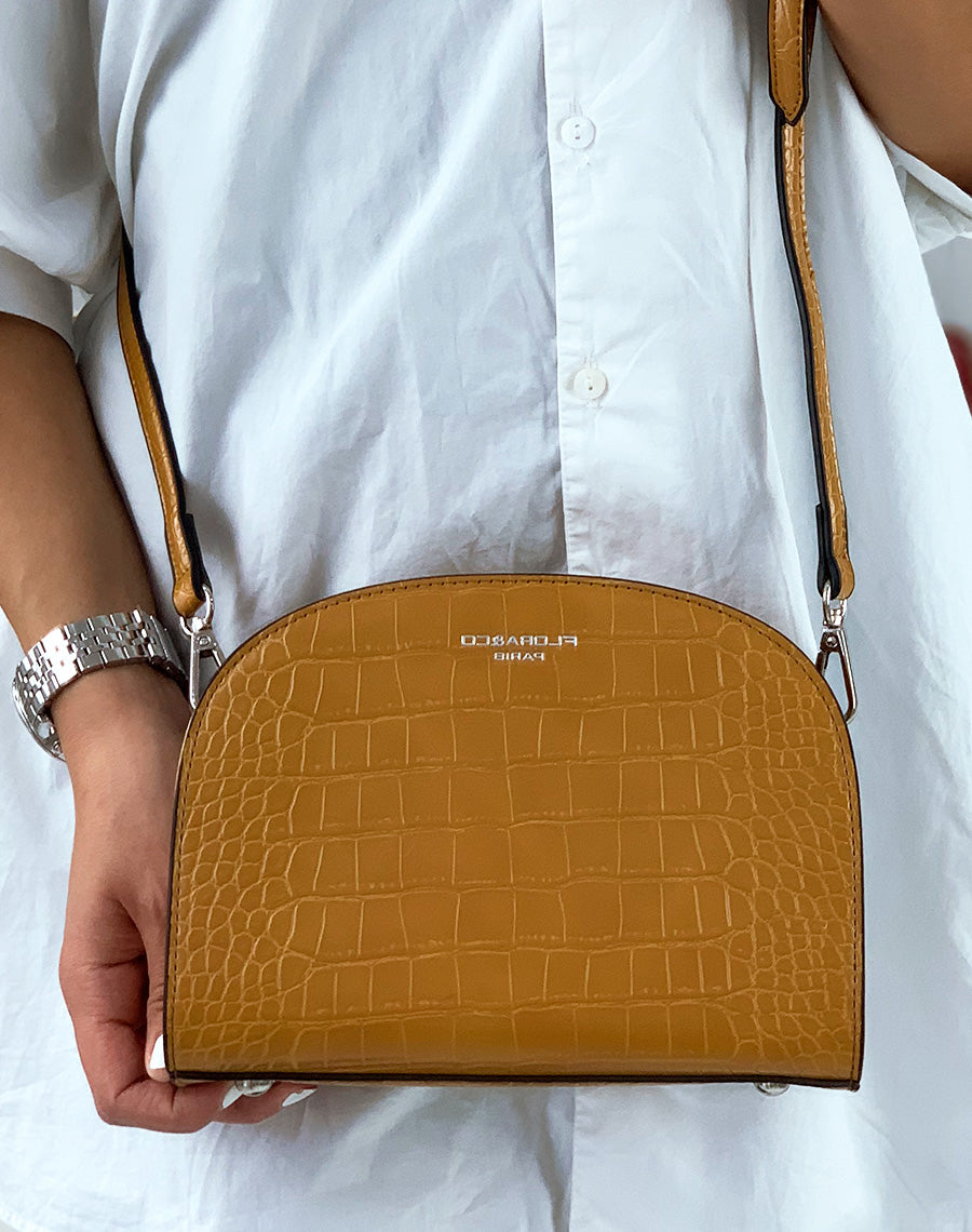 Pochette arrondie moutarde effet croco