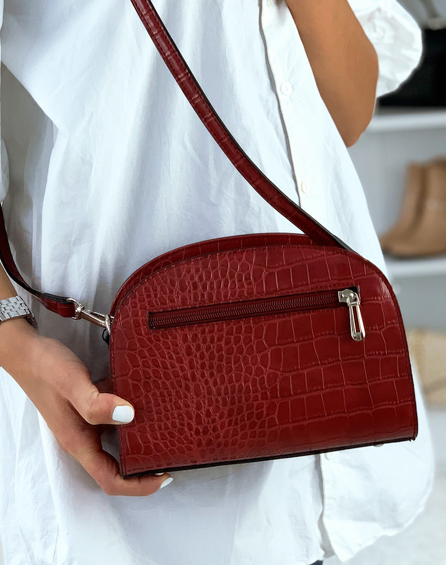 Pochette arrondie rouge effet croco