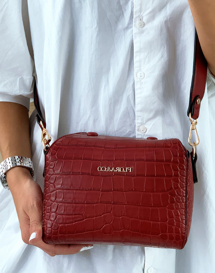 Pochette bandoulière carré effet croco rouge