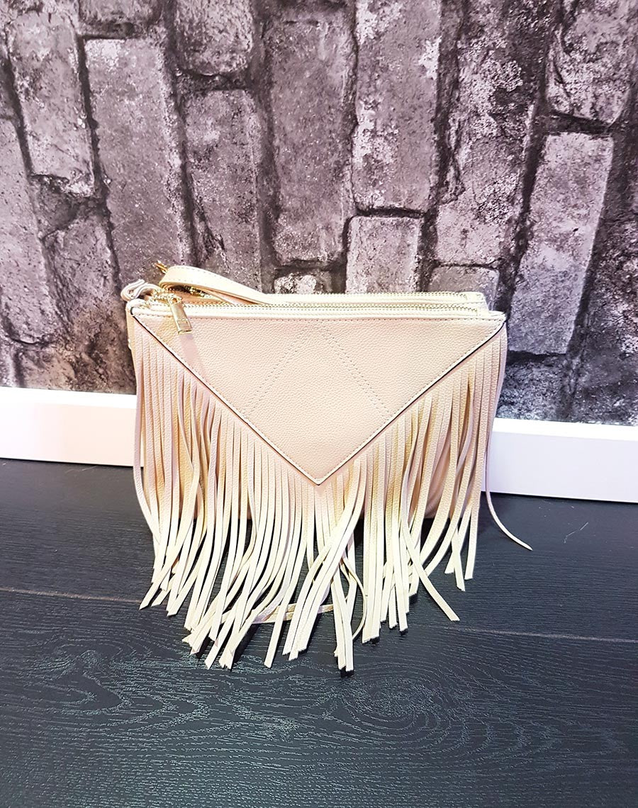 Pochette à frange taupe