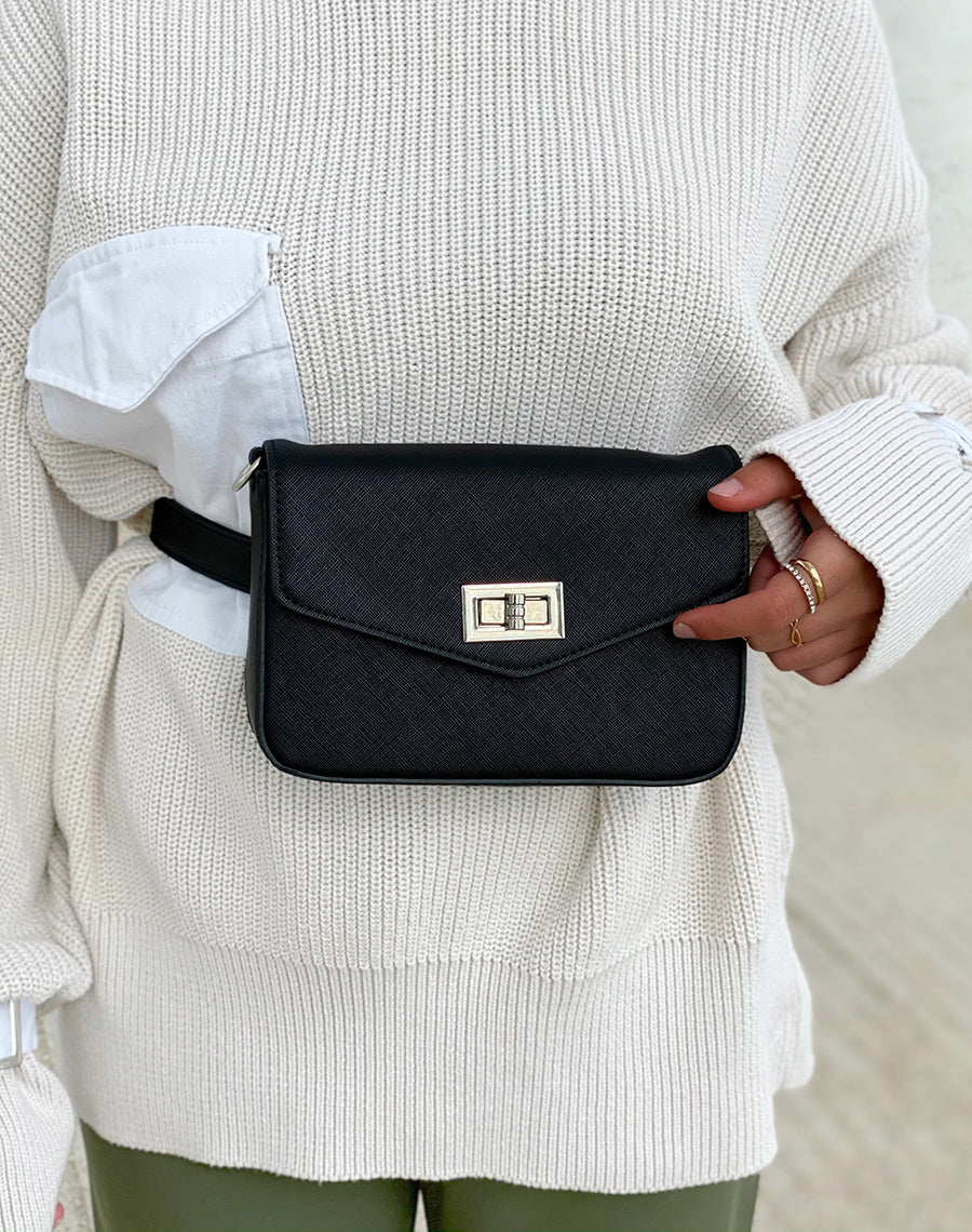 Sac bandoulière noir effet grainé
