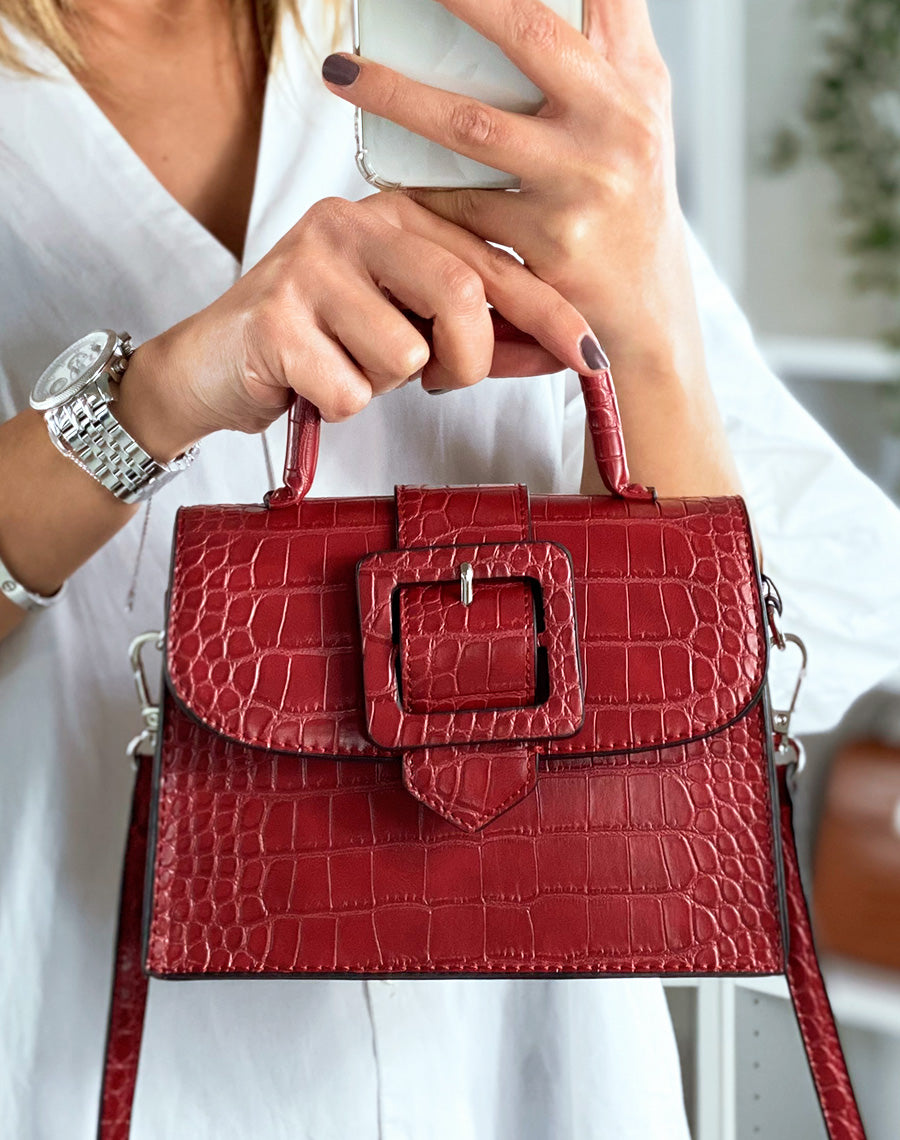 Sac à bandoulière rouge à grosse sangle