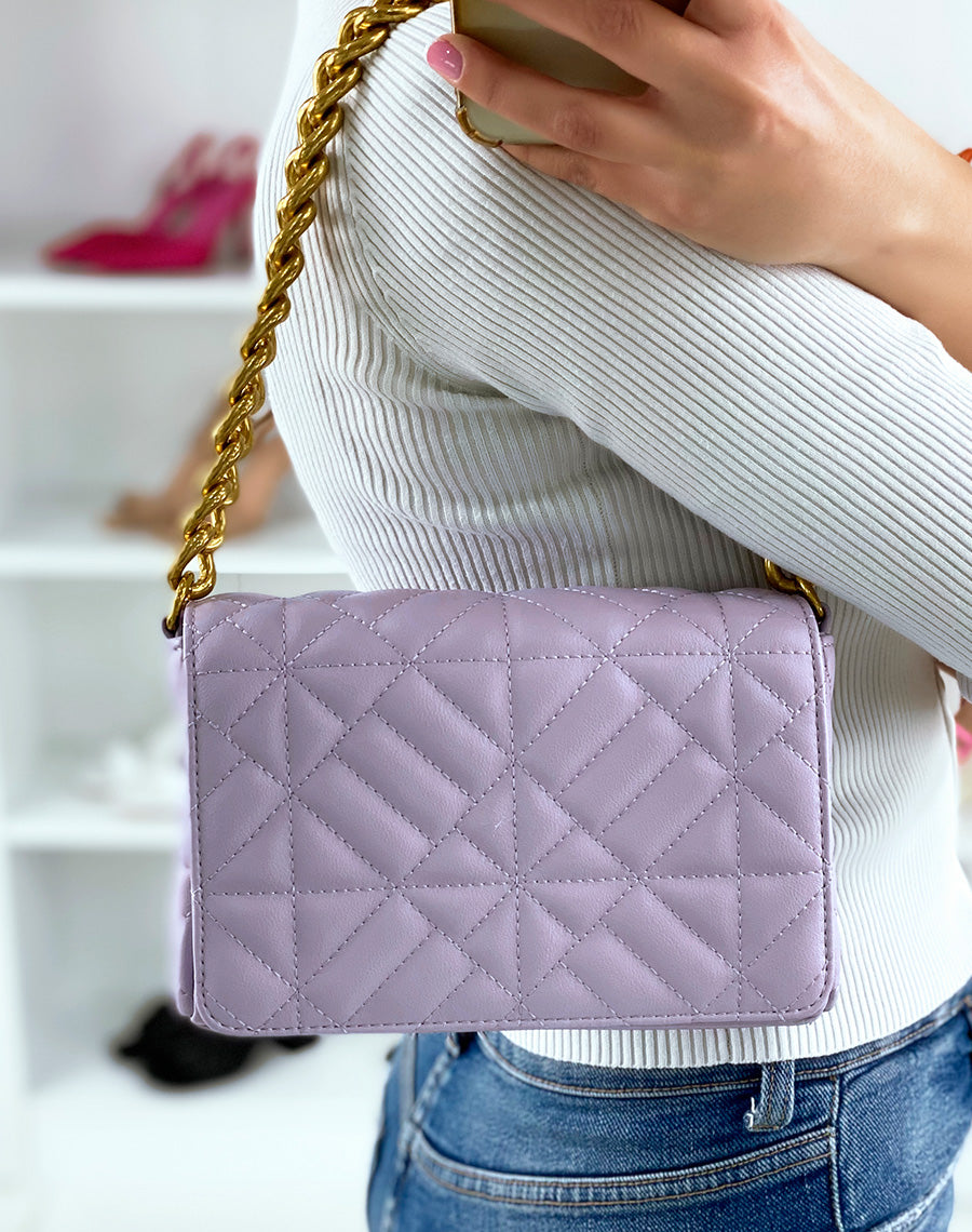 Sac bandoulière violet pastel matelassé à grosse chaîne dorée