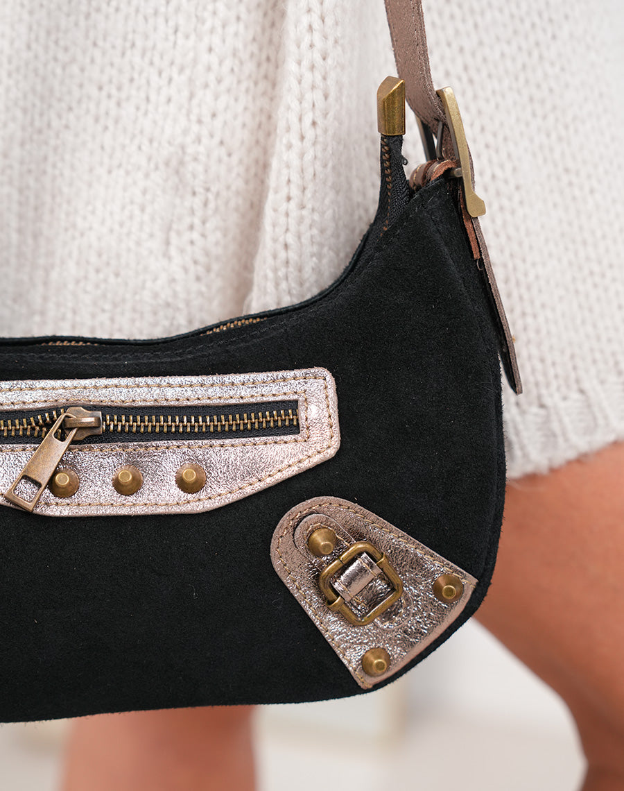 Sac besace mini en cuir daim noir et détails bronze