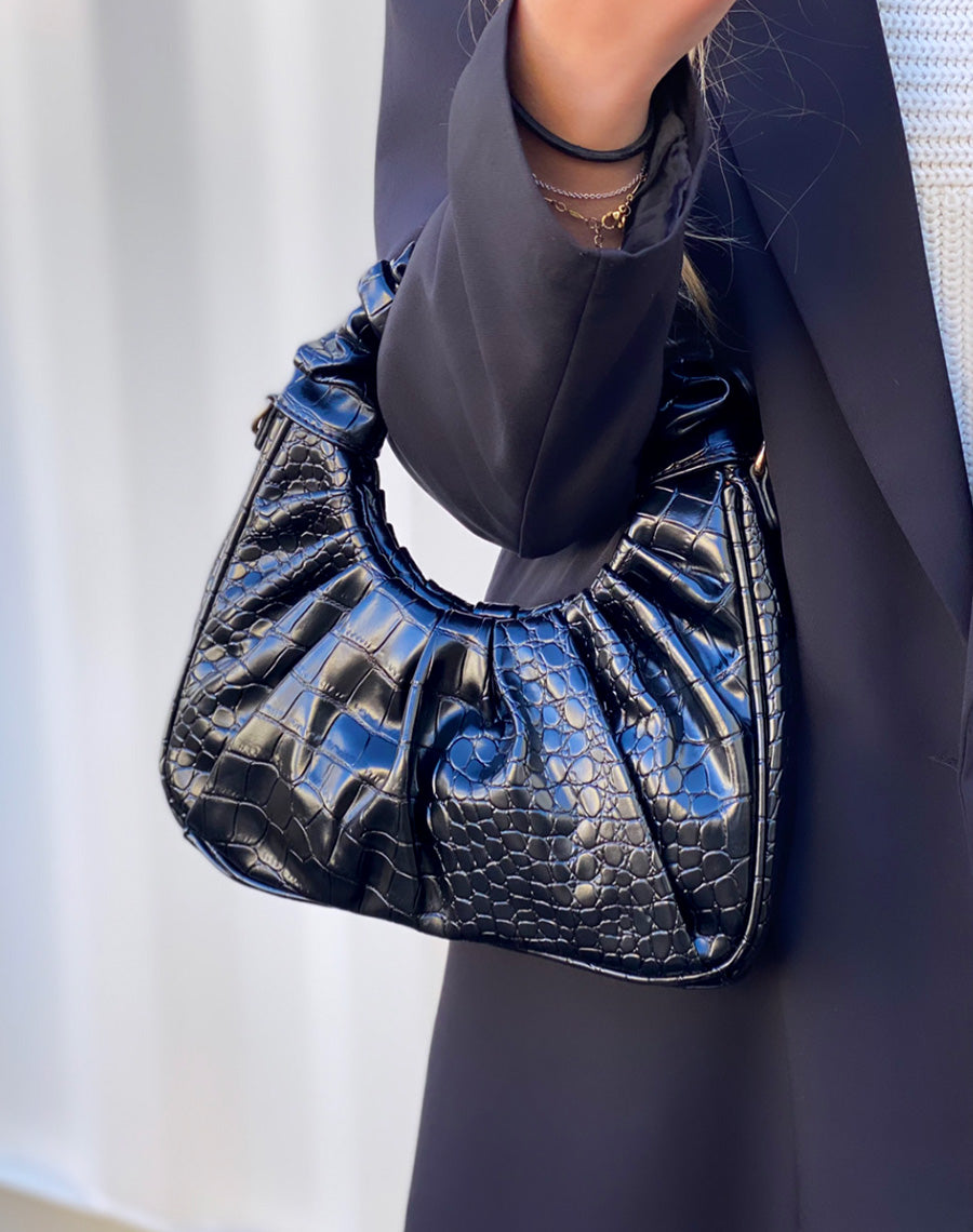 Sac besace noir effet croco plissé