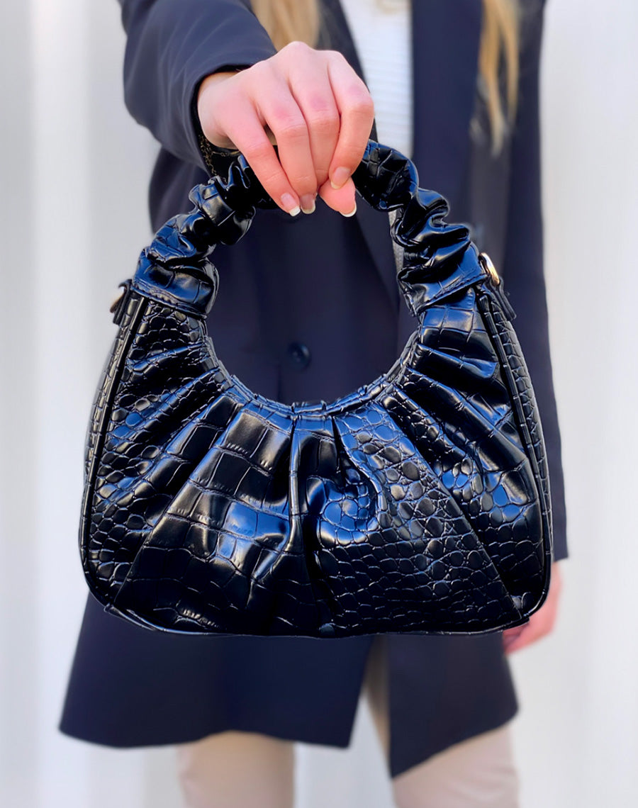 Sac besace noir effet croco plissé