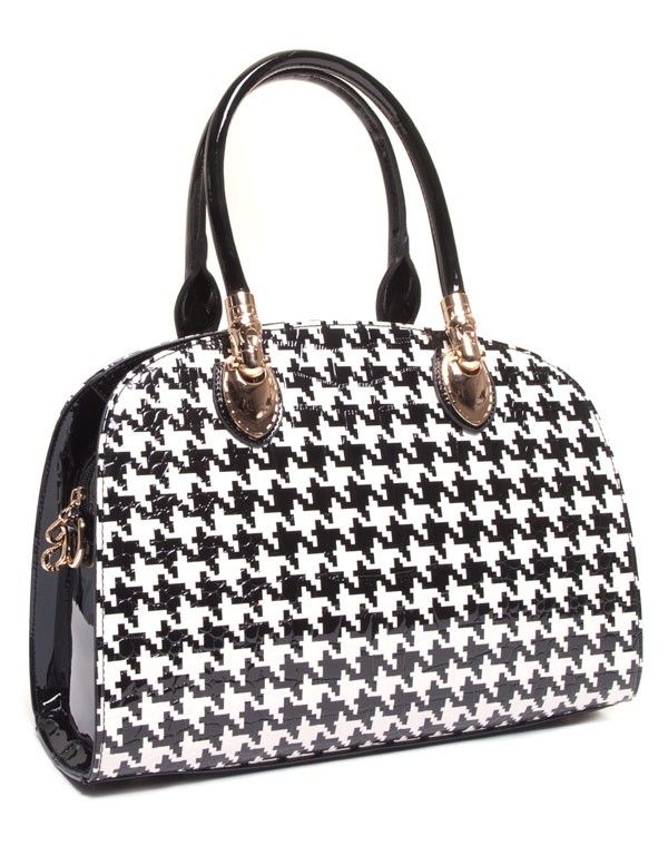 Sac blanc vernis croco avec détails métalliques dorés