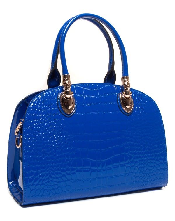 Sac bleu vernis croco avec détails métalliques dorés