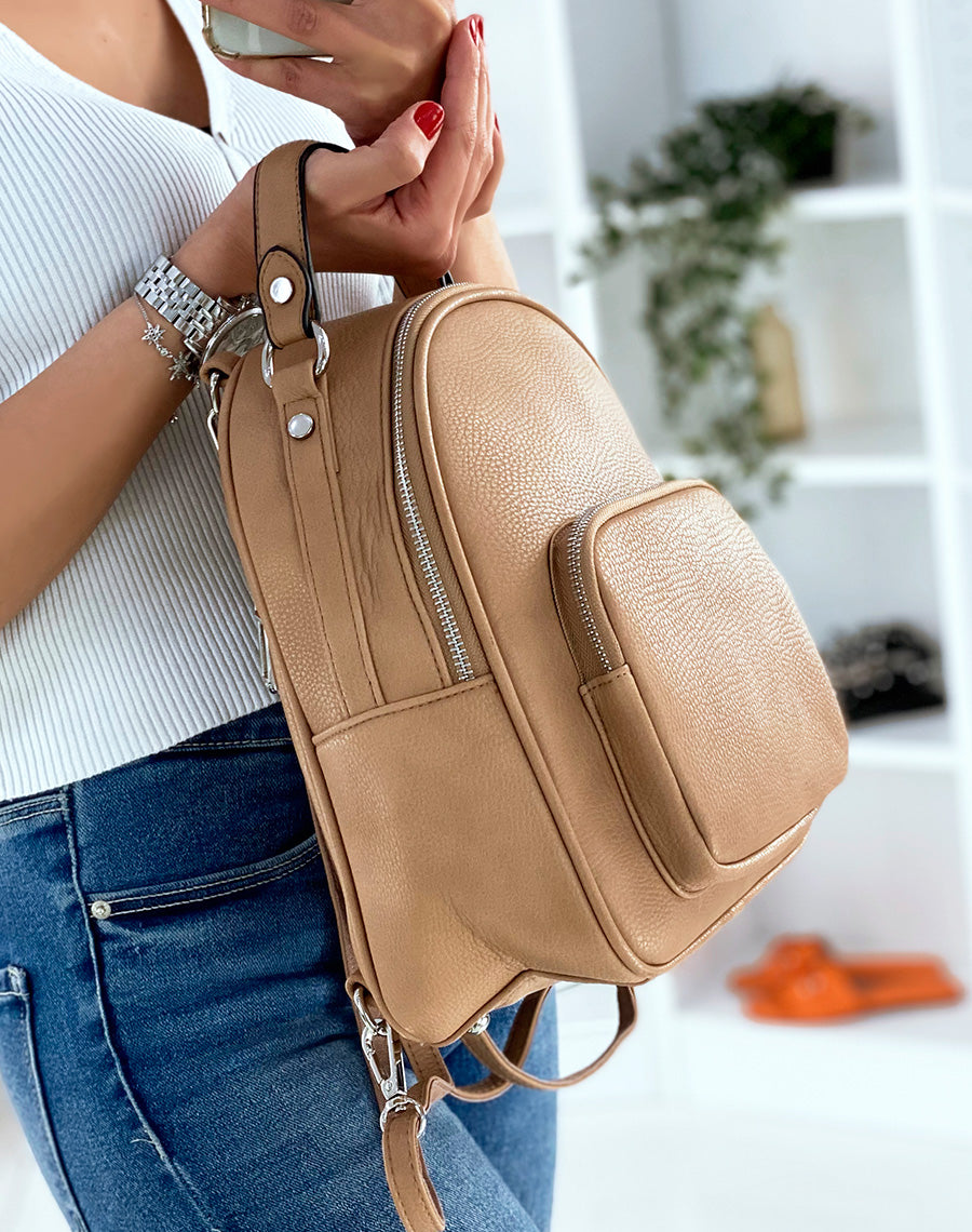 Sac à dos beige foncé à zips argentés