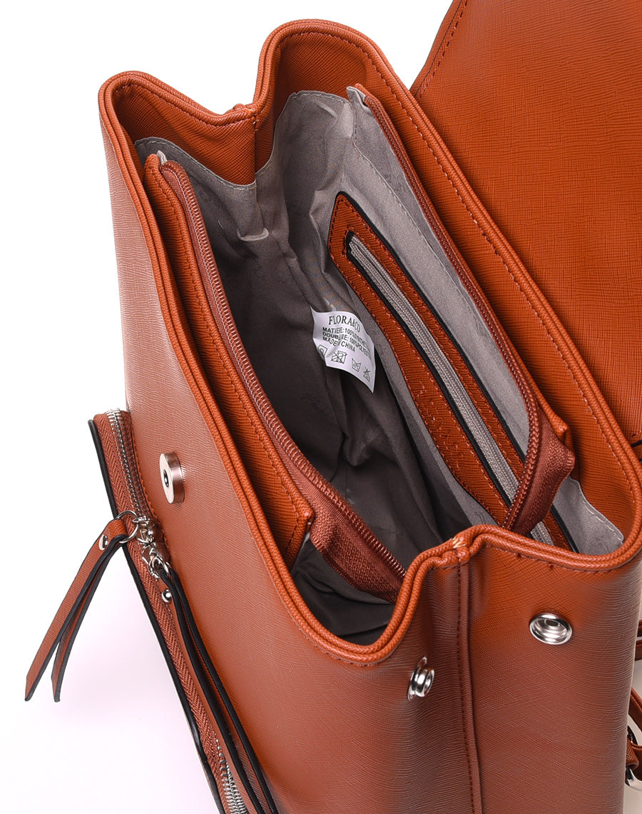 Sac à dos camel ajustable par pressions à rabat