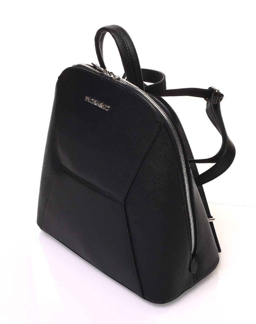 Sac à dos noir arrondi à surpiqures géométriques