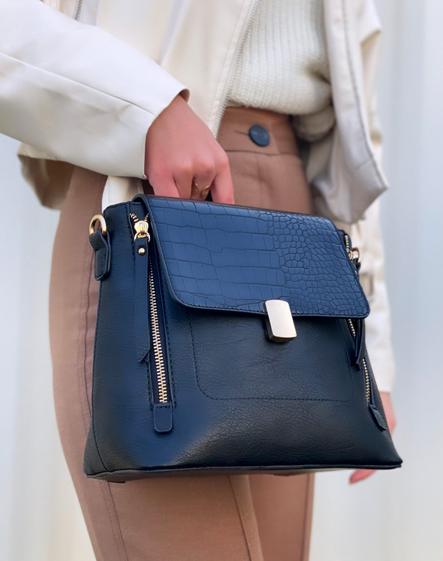 Sac à dos noir bi-matière effet croco à détail doré