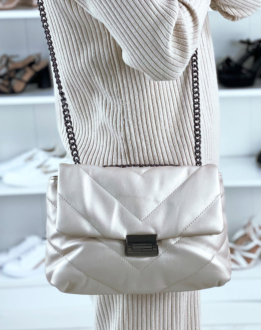 Sac effet métallisé à bandoulières chaînes