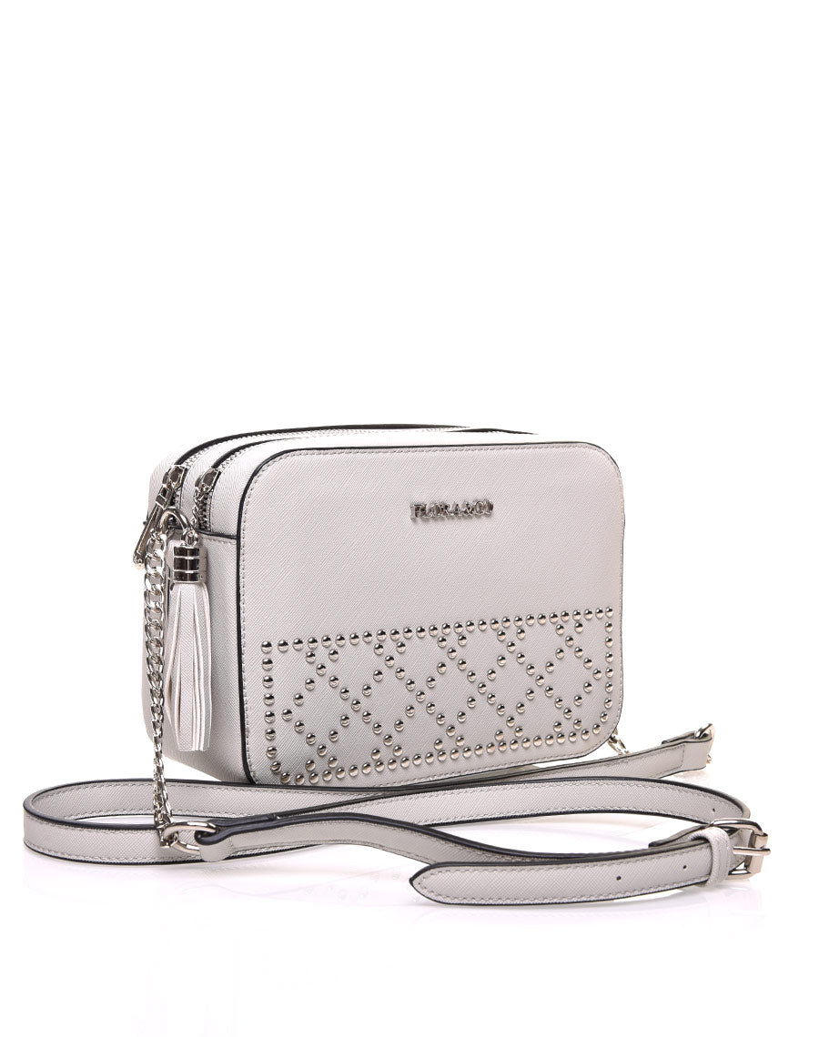 Sac en bandoulière clouté gris clair