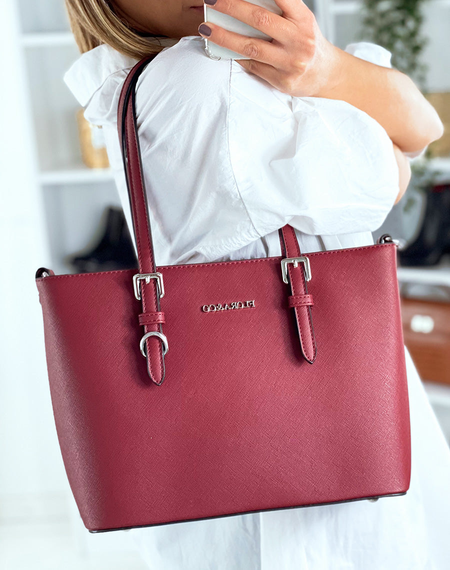 Sac à main bordeaux en simili cuir
