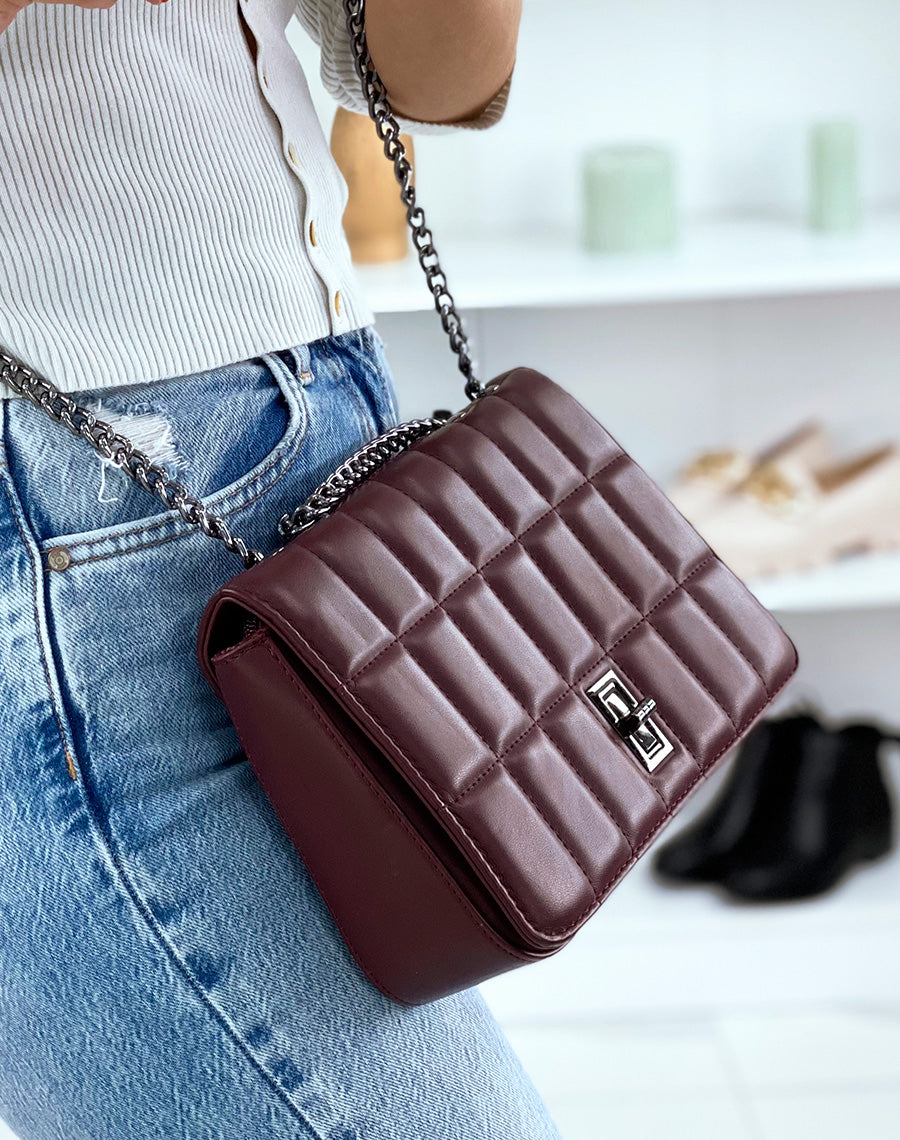 Sac à main bordeaux matelassé
