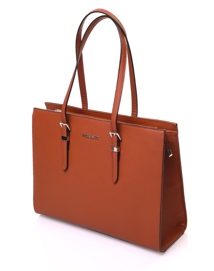 Sac à main camel rigide de forme rectangulaire