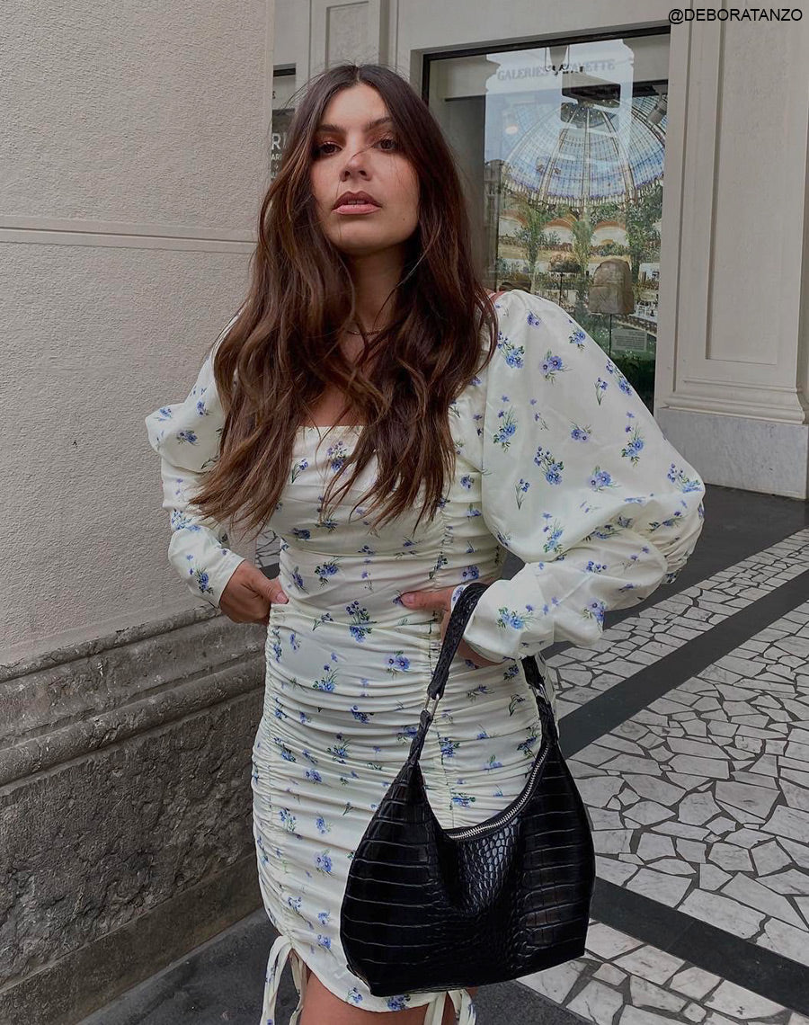 Sac à main noir arrondi effet croco