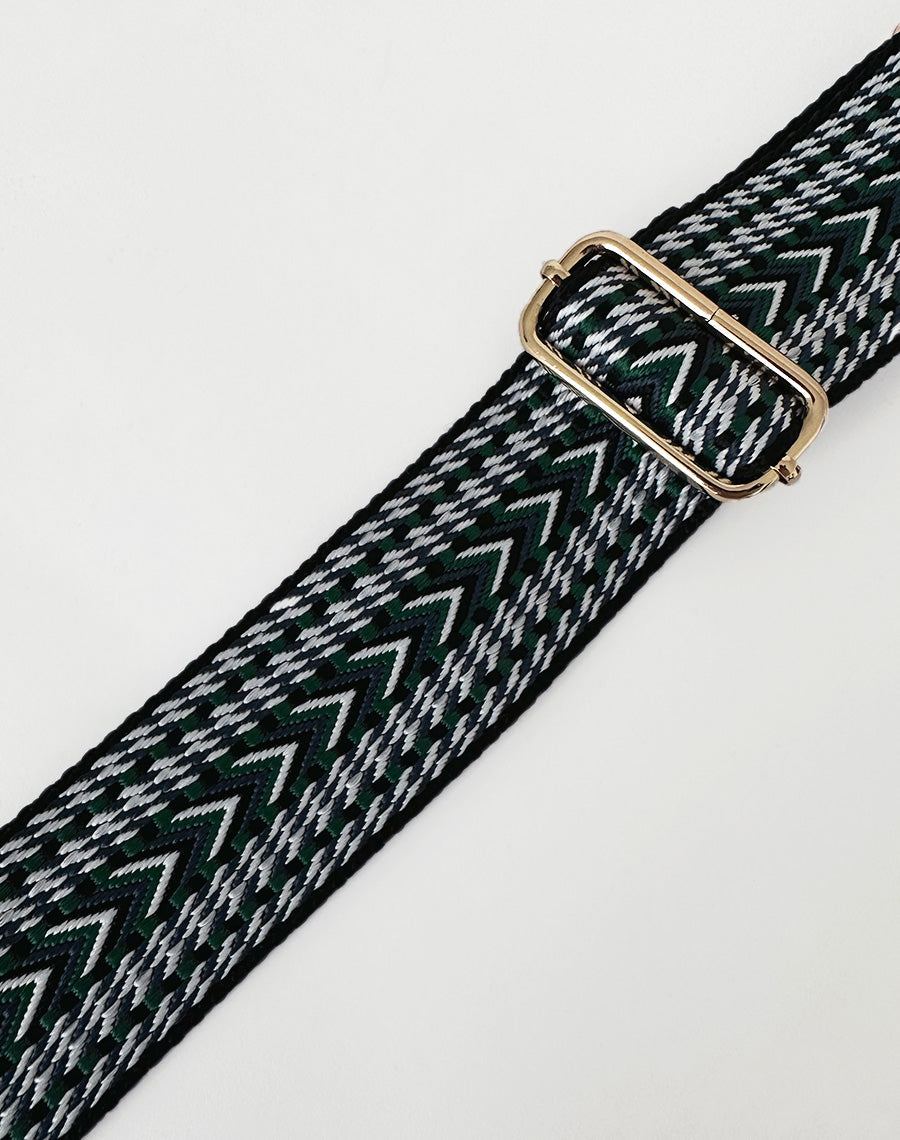 Sac à main noir avec foulard