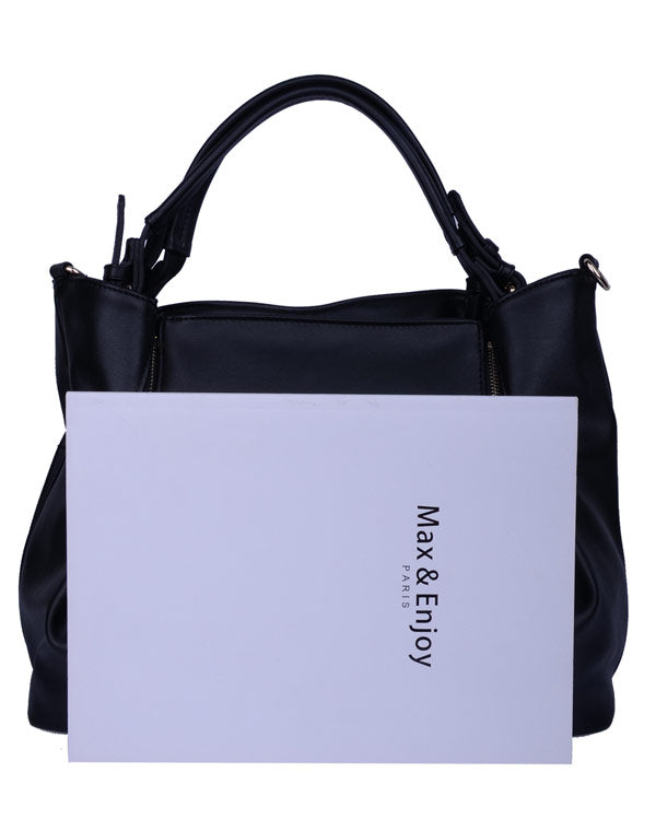 Sac à main noir avec pampilles