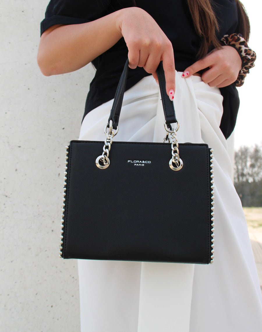 Sac à main noir clouté
