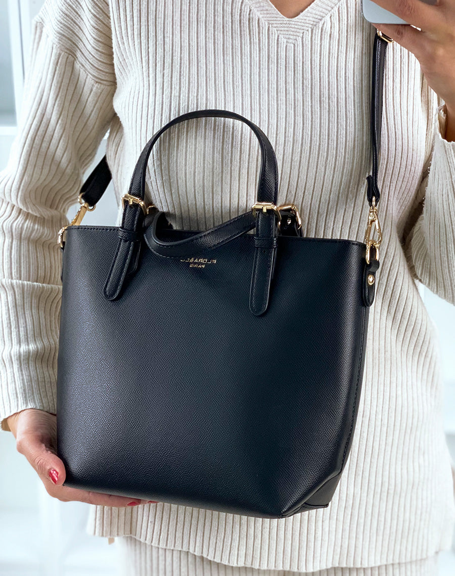 Sac à main noir à détail doré