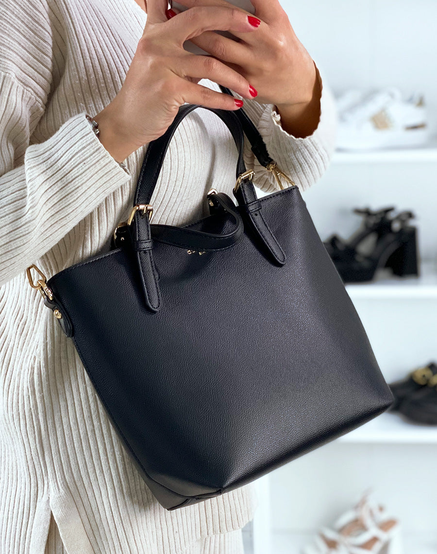Sac à main noir à détail doré
