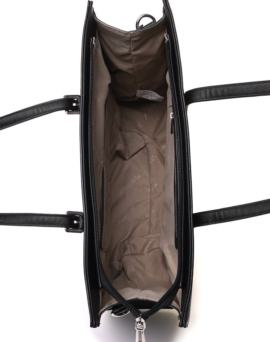 Sac à main noir rigide de forme rectangulaire