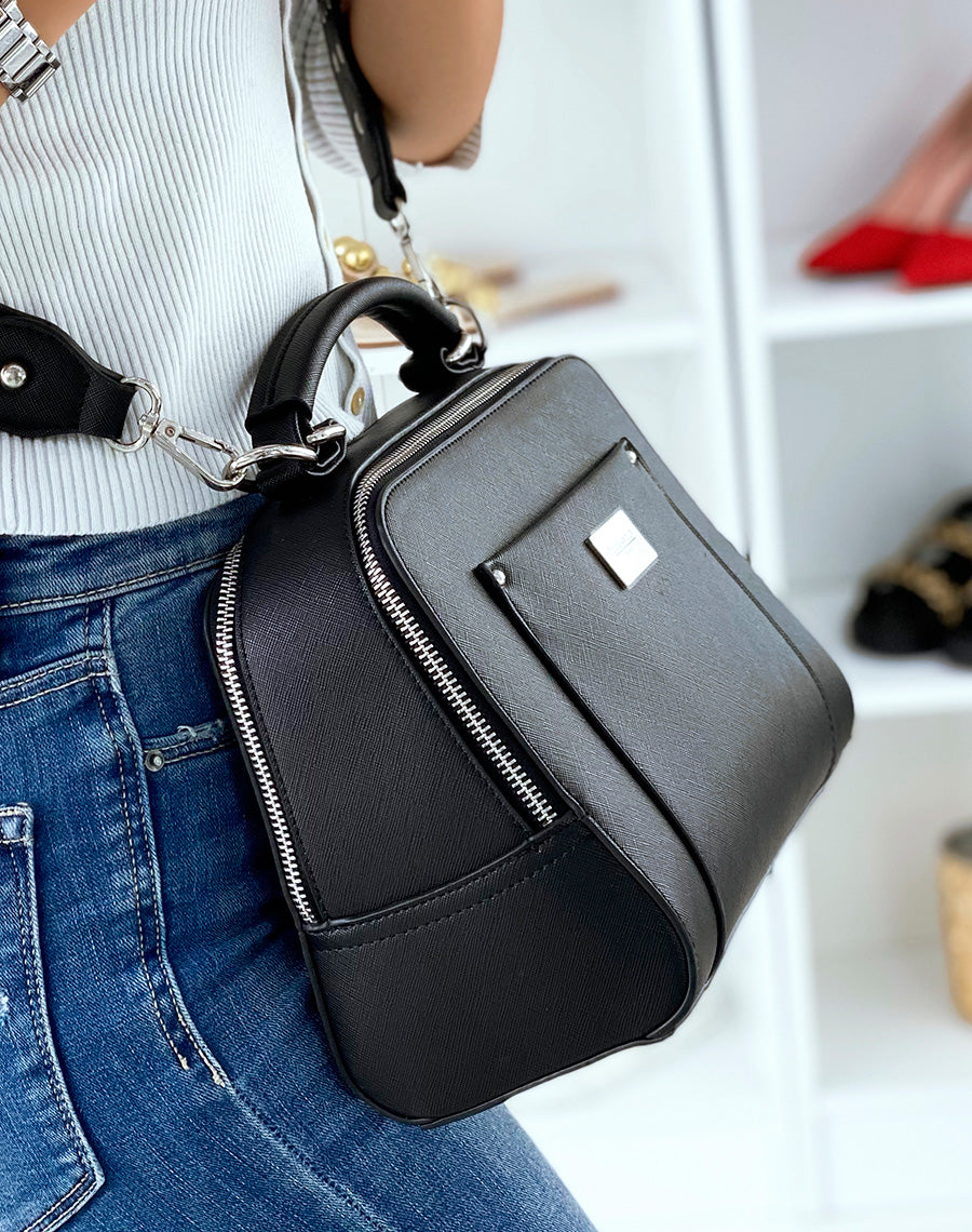 Sac à main noir style cartable à double poche