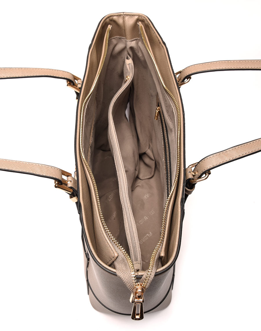 Sac à main à poche zippée taupe