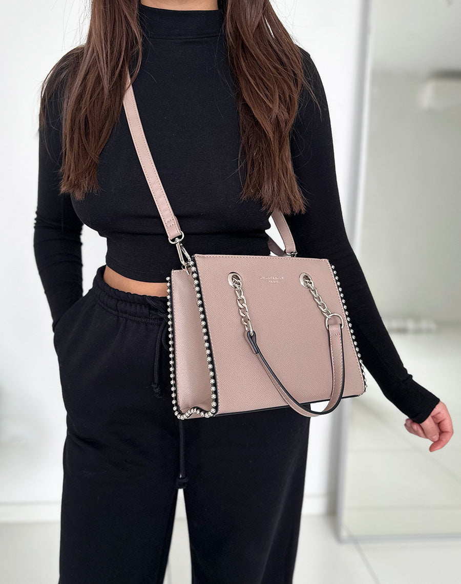 Sac à main taupe clouté