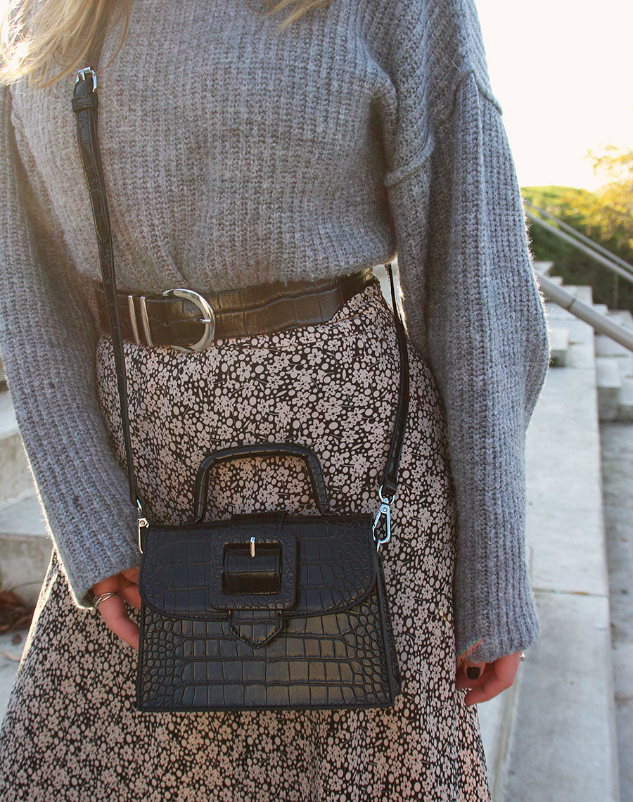 Sac mini noir effet croco à sangle carré