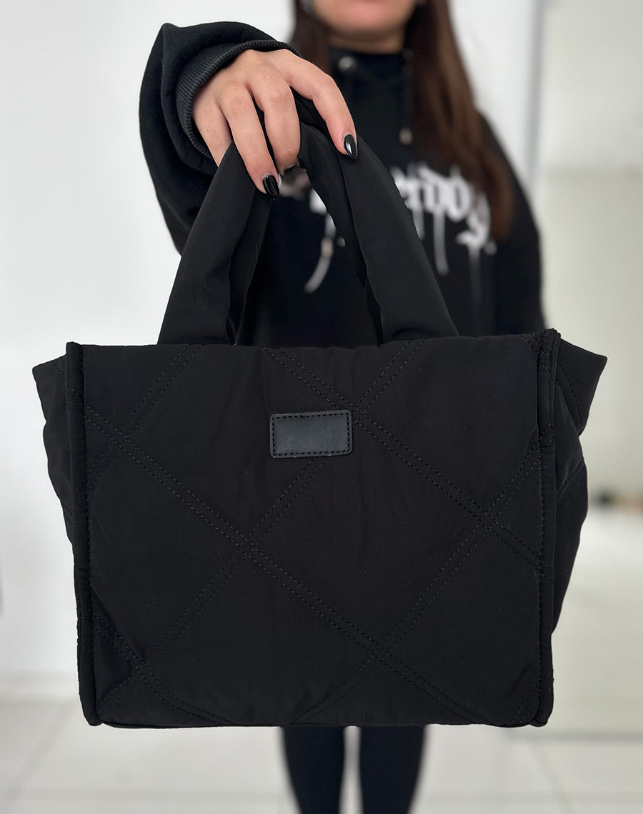 Sac noir matelassé en nylon