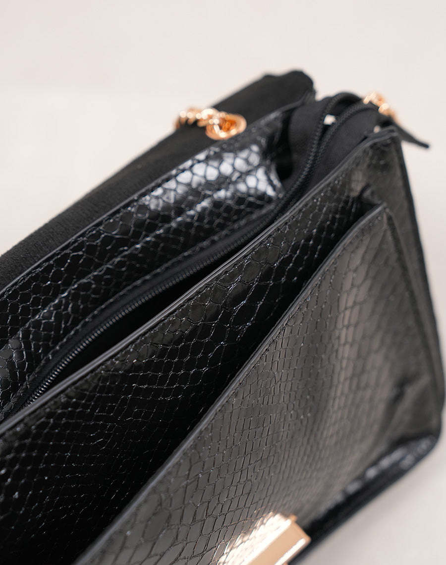 Sac noir vernis effet croco