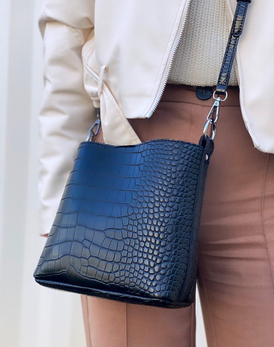 Sac sceau noir effet croco